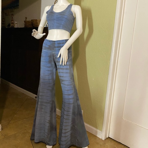 hand made Other - 2 pieces bell bottom and top.